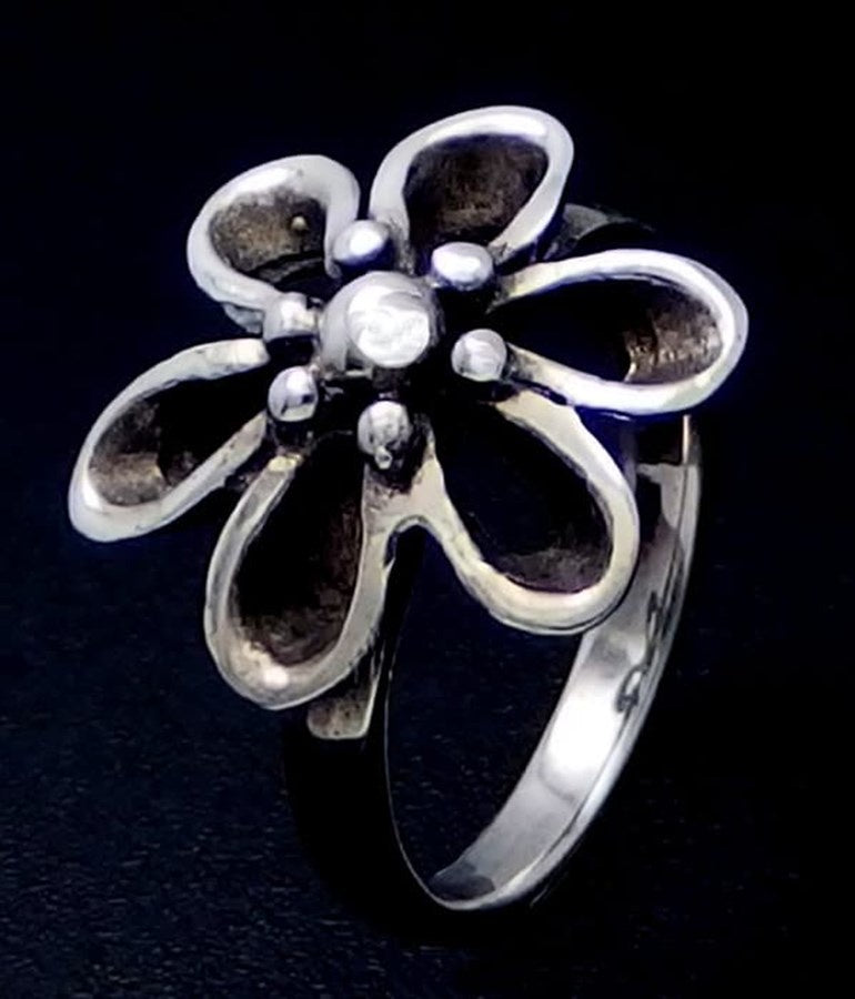Girl's Sterling Silver Ring - Cut Out Flower